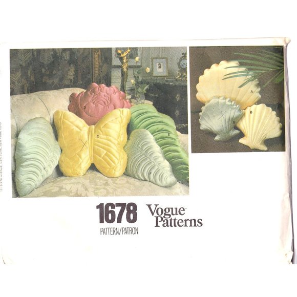 Vintage Craft Sewing PATTERN Vogue 1678, Shaped Stuffed Pillows 1977